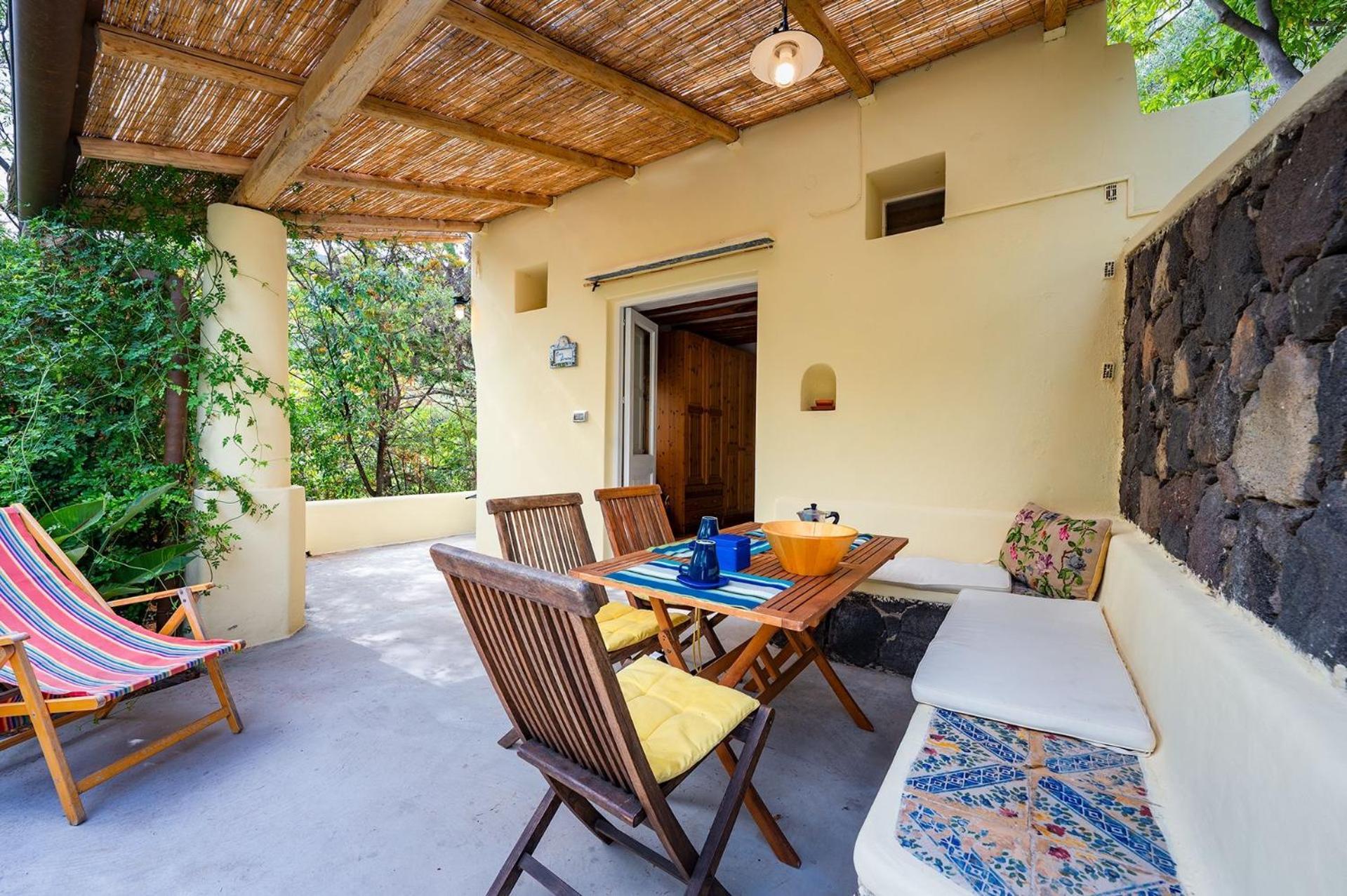 Casa Scirocco Lipari Villa Екстериор снимка